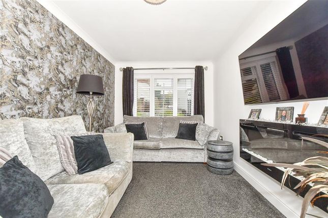 3 bed semi-detached house