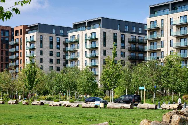 Arber House, 2 Greenleaf Walk... 2 bed apartment for sale