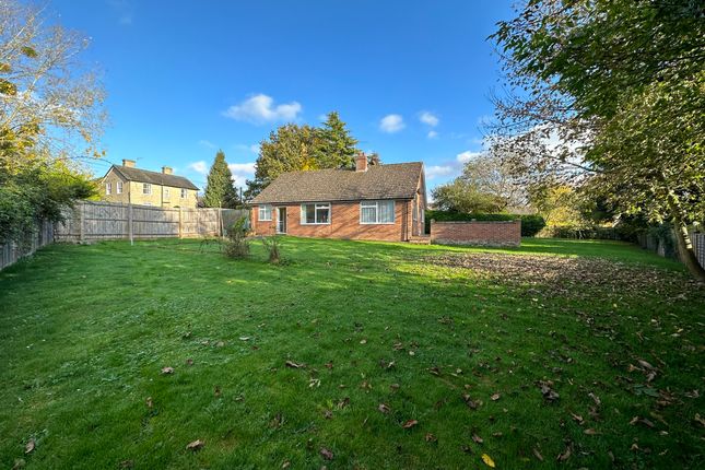 Kates Lane, Stowmarket IP14 3 bed bungalow for sale