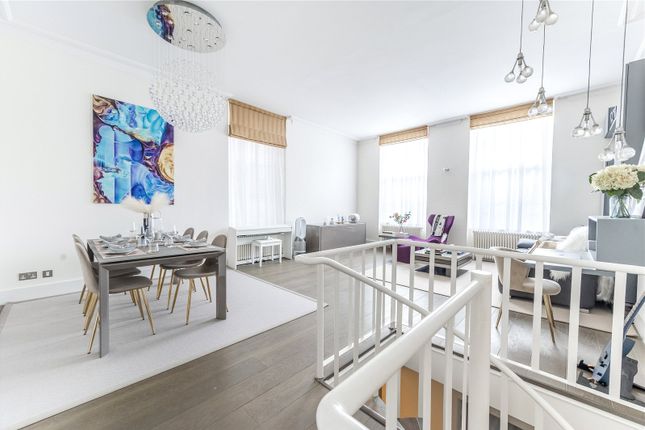 Pont Street, London, SW1X 2 bed flat for sale