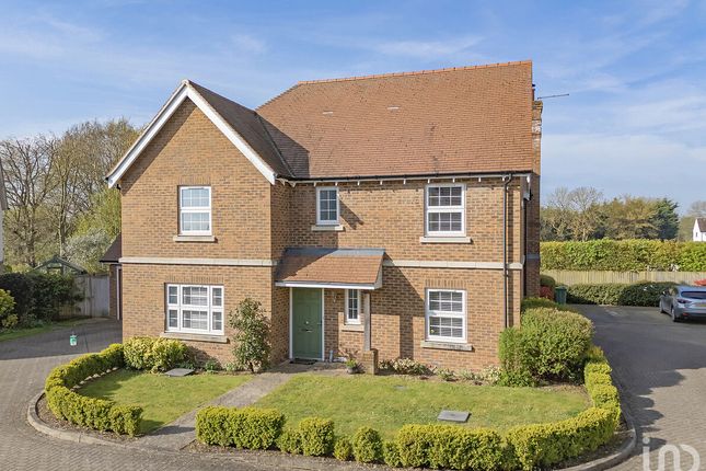 4 bed detached house