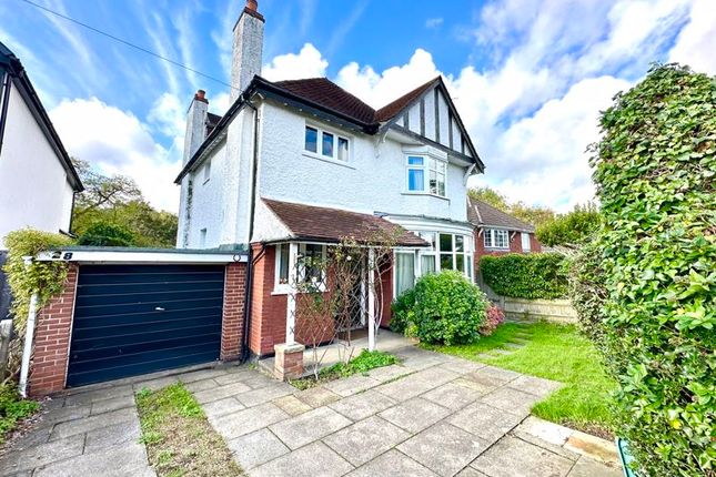 6 bedroom detached house for sale