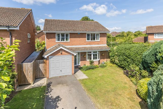 4 bed detached house