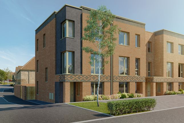 3 bed semi-detached house