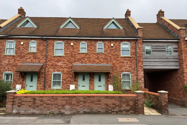 4 bed terraced house