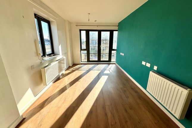 Thomas Fyre Drive, Catherine House, E3 2 bed flat for sale