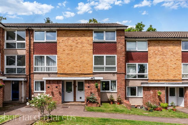 2 bedroom maisonette for sale