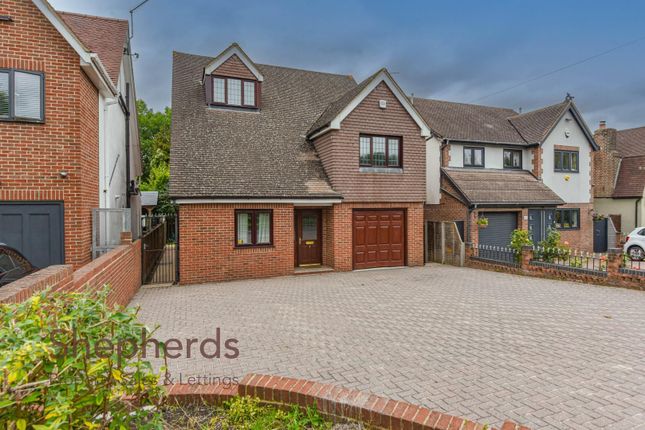 The Mead, Broxbourne EN10 5 bed detached house for sale