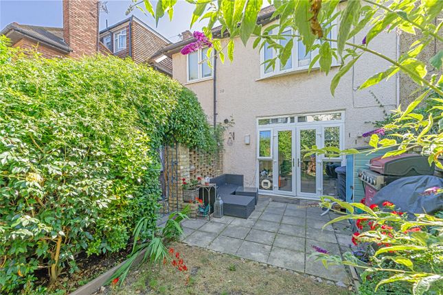 2 bedroom maisonette for sale