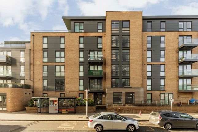 Ealing Road, Brentford TW8 1 bed flat for sale