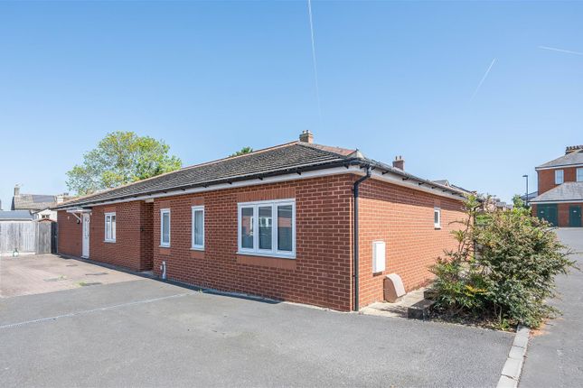 Regent Way, Brentwood 4 bed detached bungalow for sale