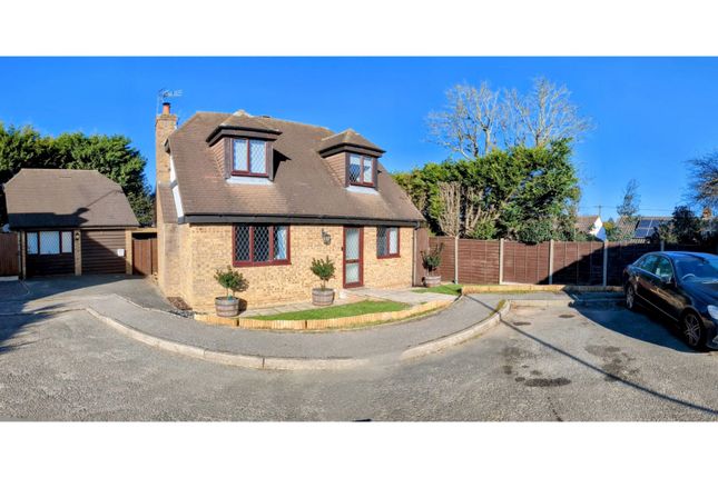 4 bed detached house