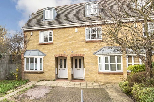 Weybourne Street, London SW18 4 bed terraced house for sale