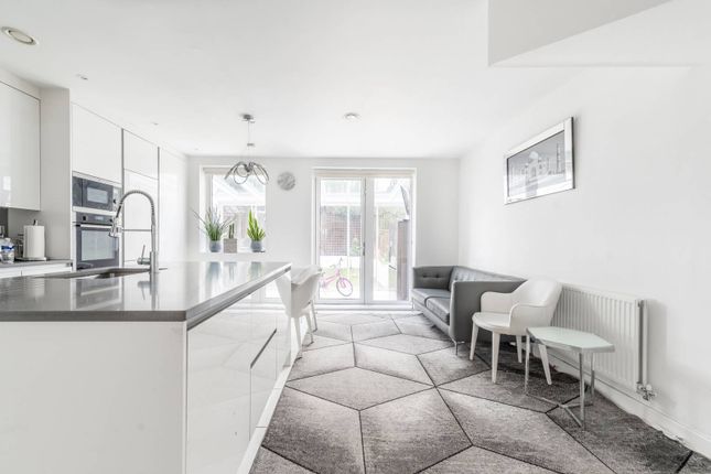 Artisan Place, Wealdstone, Harrow, HA3 4 bed end of terrace house for sale