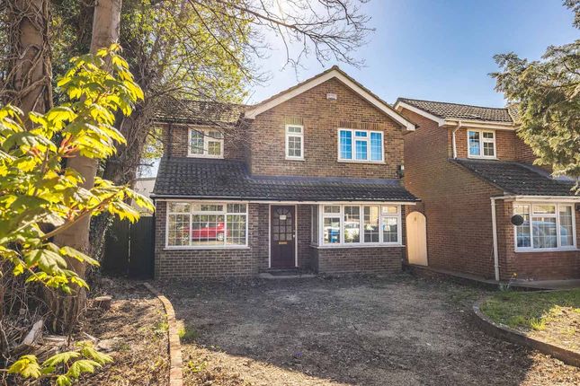 Mill Lane, Horton SL3 4 bed detached house for sale