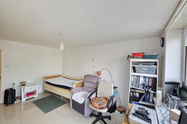 1 bed flat