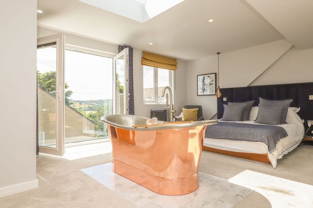Standall Close, Dronfield S18 4 bed detached house for sale