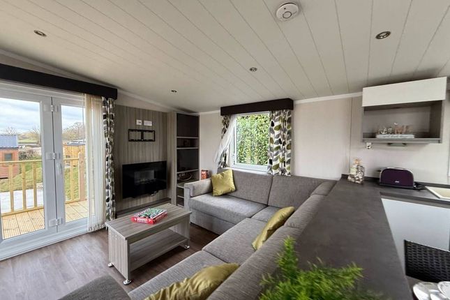 2 bedroom caravan for sale