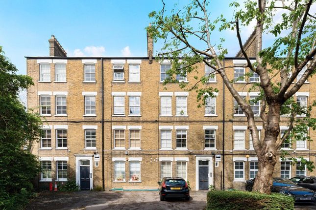 Lomond Grove, London SE5 1 bed flat for sale