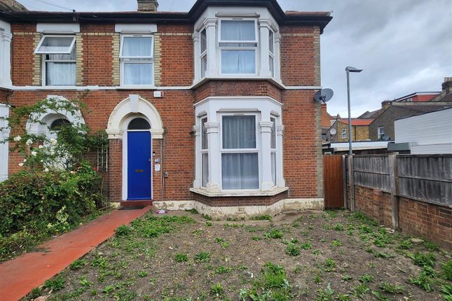 3 bed end terrace house