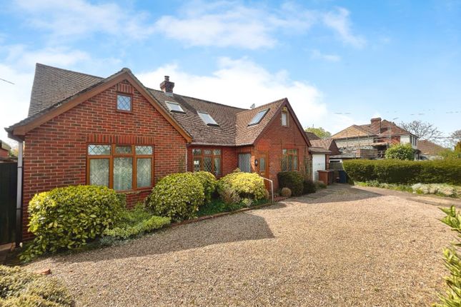 Kingsford Street, Mersham 4 bed detached house for sale