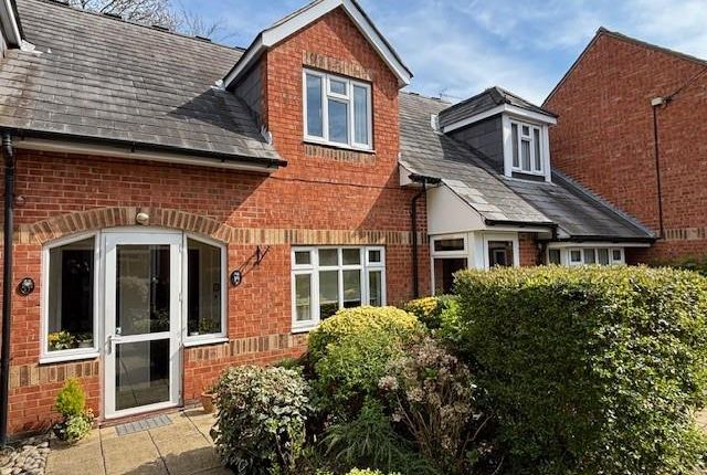 Green Lane, Stanmore 2 bed house for sale