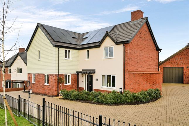 5 Bedroom Detached House