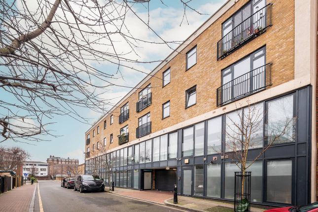 Bacon Street, Shoreditch, London, E2 2 bed flat for sale