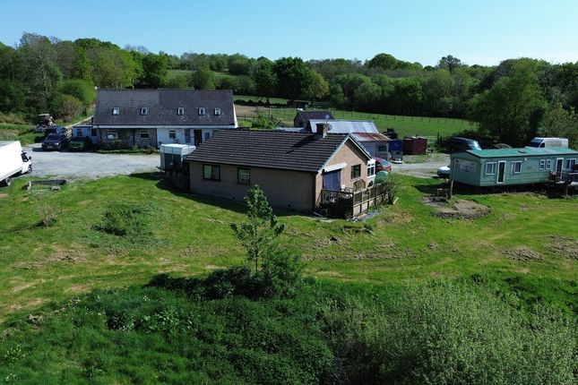 Llwynygroes, Tregaron, SY25 6 bed property with land for sale