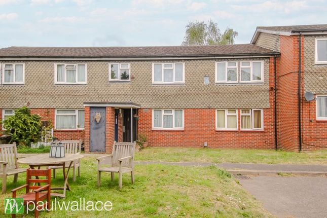 Ditchfield Road, Hoddesdon 2 bed apartment for sale