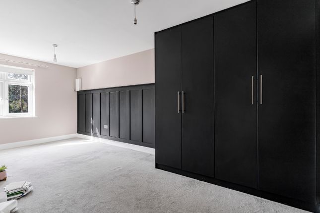 2 bed flat