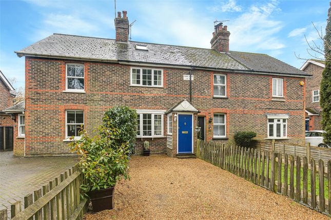 Racecourse Road, Lingfield, Surrey, RH7 3 bed terraced house for sale