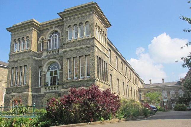 2 bed flat