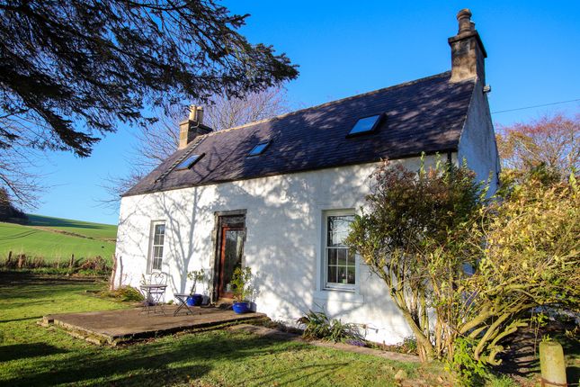 2 bed detached house