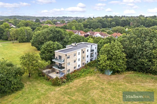 Roding Road, Essex IG10 1 bed apartment for sale