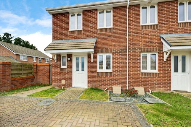 2 bedroom semi-detached house for sale