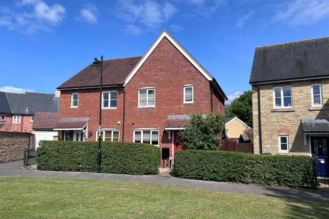 3 bedroom semi-detached house for sale