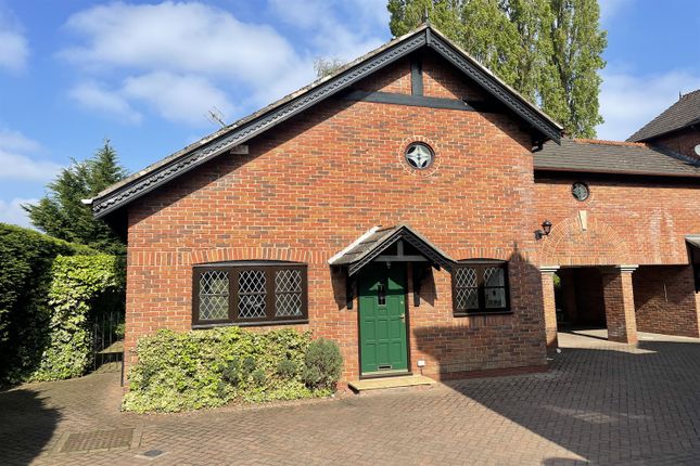 3 bedroom mews property for sale