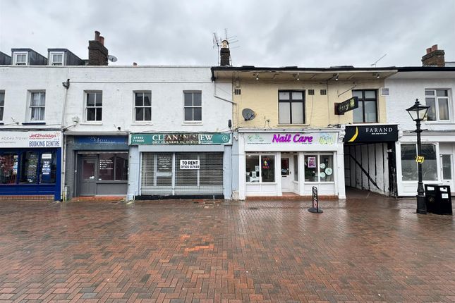 Darby Drive, Waltham Abbey 1 bed flat for sale