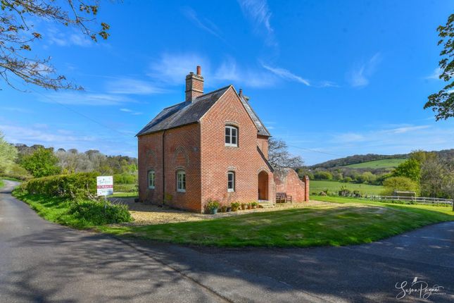 Marvel Lane, Newport 3 bed detached house for sale