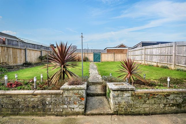 2 bedroom semi-detached bungalow for sale