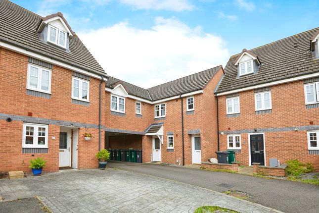 2 bedroom ground floor flat for sale