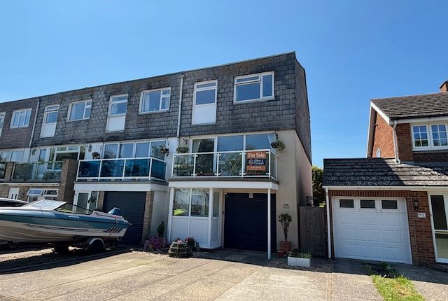 Beach Road, Selsey 4 bed townhouse for sale