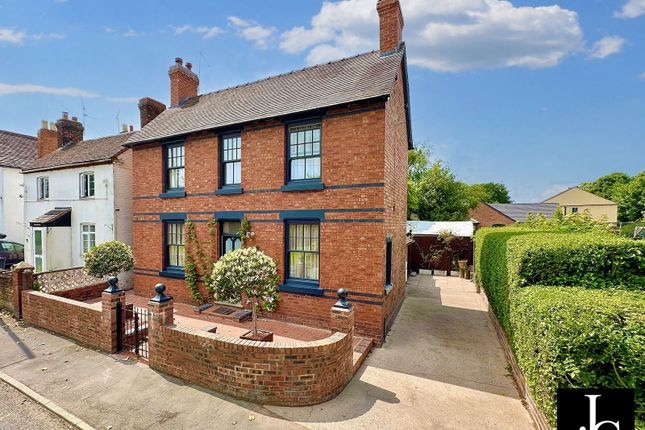 41 Hadley Park Road, Telford TF1 3 bed detached house for sale