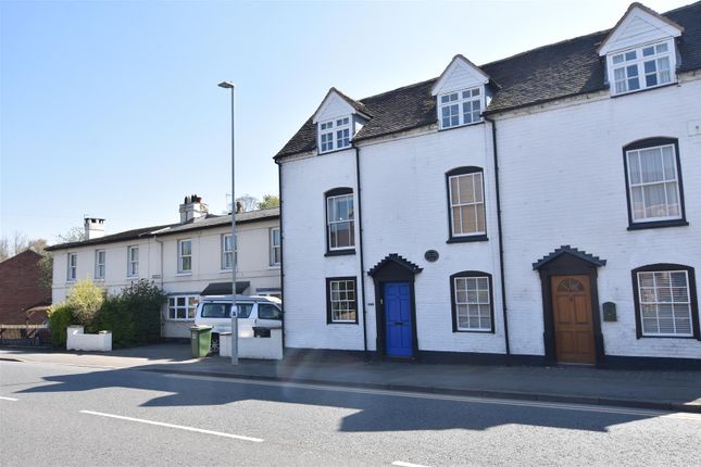 3 bed semi-detached house