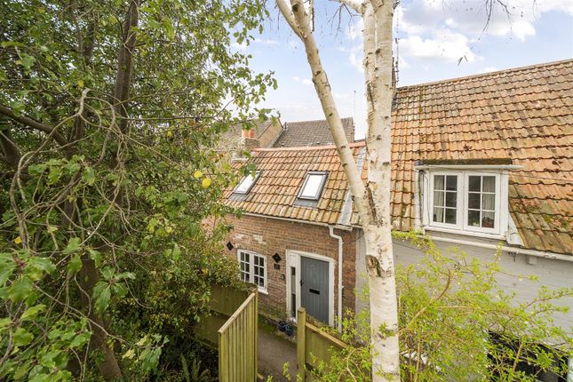 1 bedroom semi-detached house for sale