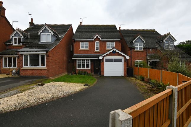 4 bed detached house