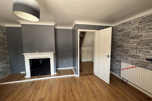 5 bed semi-detached house