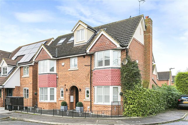 Daffodil Close, Hatfield... 4 bed detached house for sale