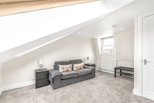 Sherbrooke Road, Fulham, London, SW6 2 bed penthouse for sale